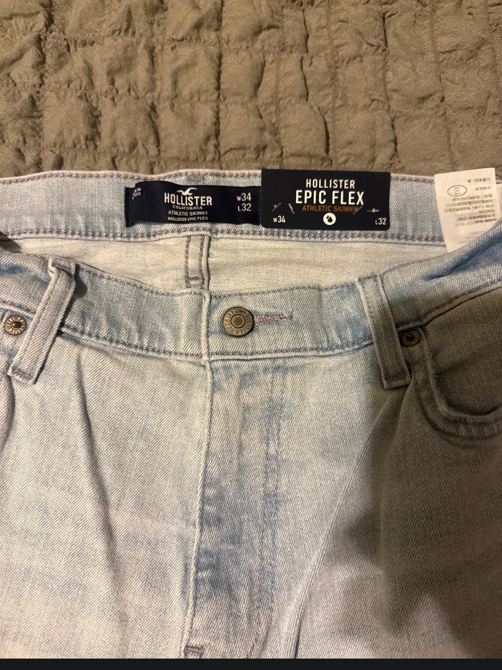 Hollister Light Wash Epic Flex Men’s Athletic Fit Skinny Jeans